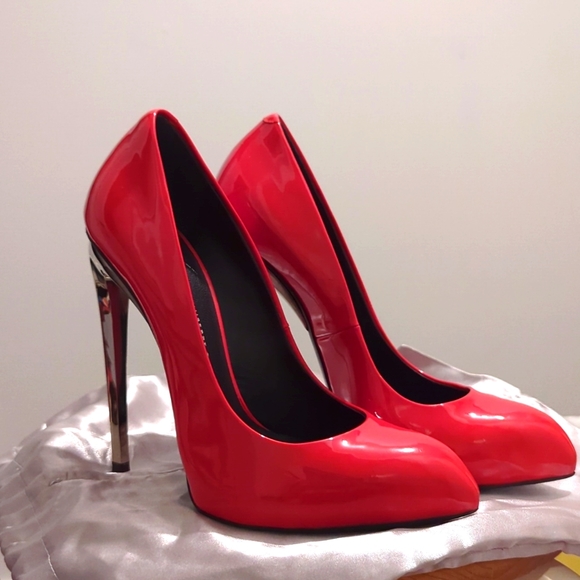Giuseppe Zanotti Red Patent Platform Pumps - Picture 2 of 8